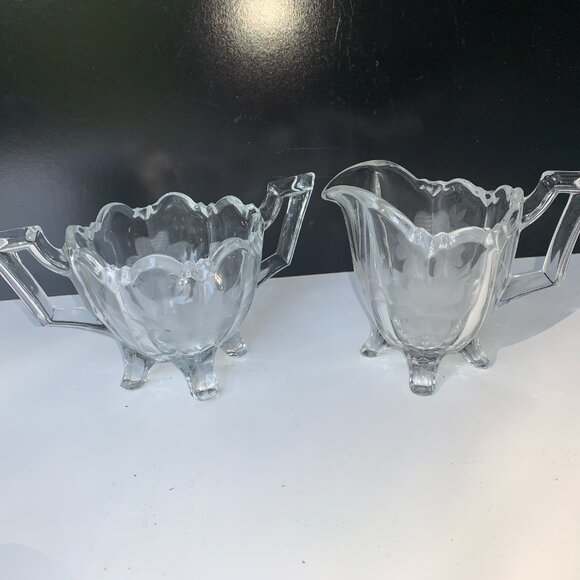#957 VINTAGE EARLY AMERICAN CREAMER AND SUGAR SET BY INDIANA GLASS - Picture 8 of 11